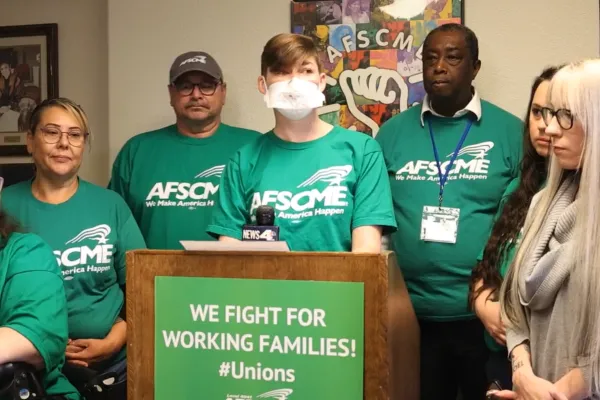 AFSCME members against studio giveaway 